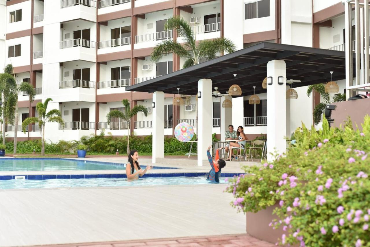 Holiday Oceanview Residences And Resort Samal Eksteriør bilde